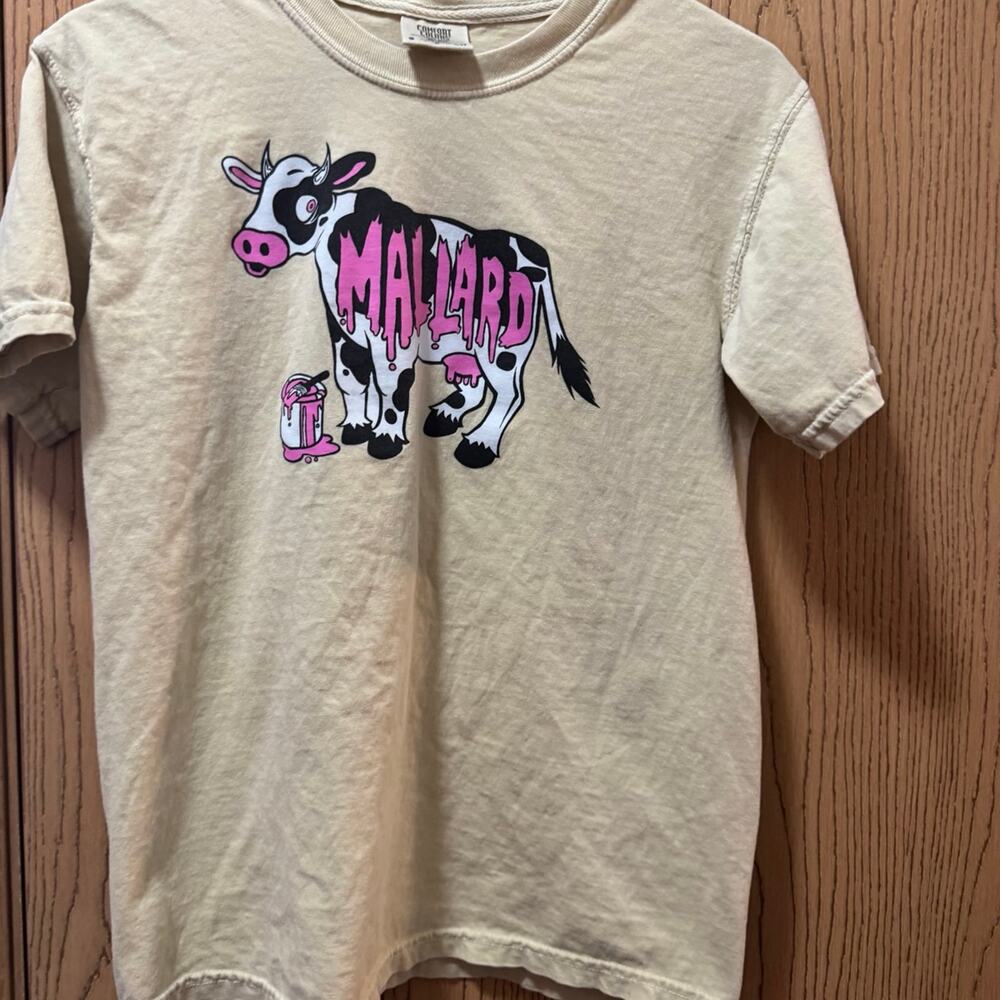 Mallard graphic t-shirt size small